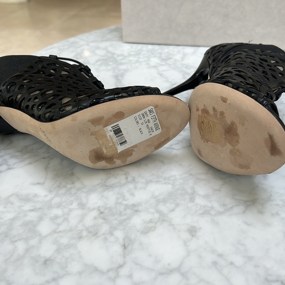 Jimmy Choo Nappa /Shiny Fab Black Laser Cut Peep Toe Bootie.  NEW. 38 - Picture 5 of 8